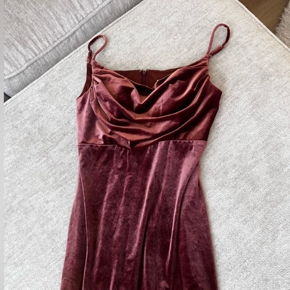 Revelry Skye Velvet Dress - Terracotta - Picture 4 of 6